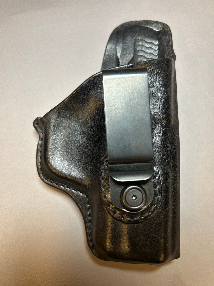 IN STOCK - SMITH & WESSON